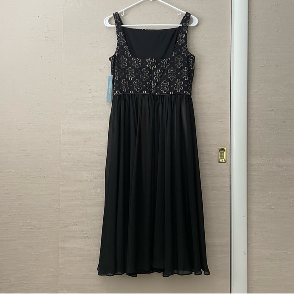London Times Black Cocktail Dress